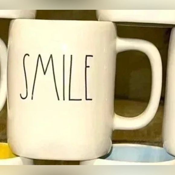 (NWT) RAE DUNN “SMILE” Magenta Artisan Ceramic Coffee/Tea Cup/Mug - Picture 1 of 1